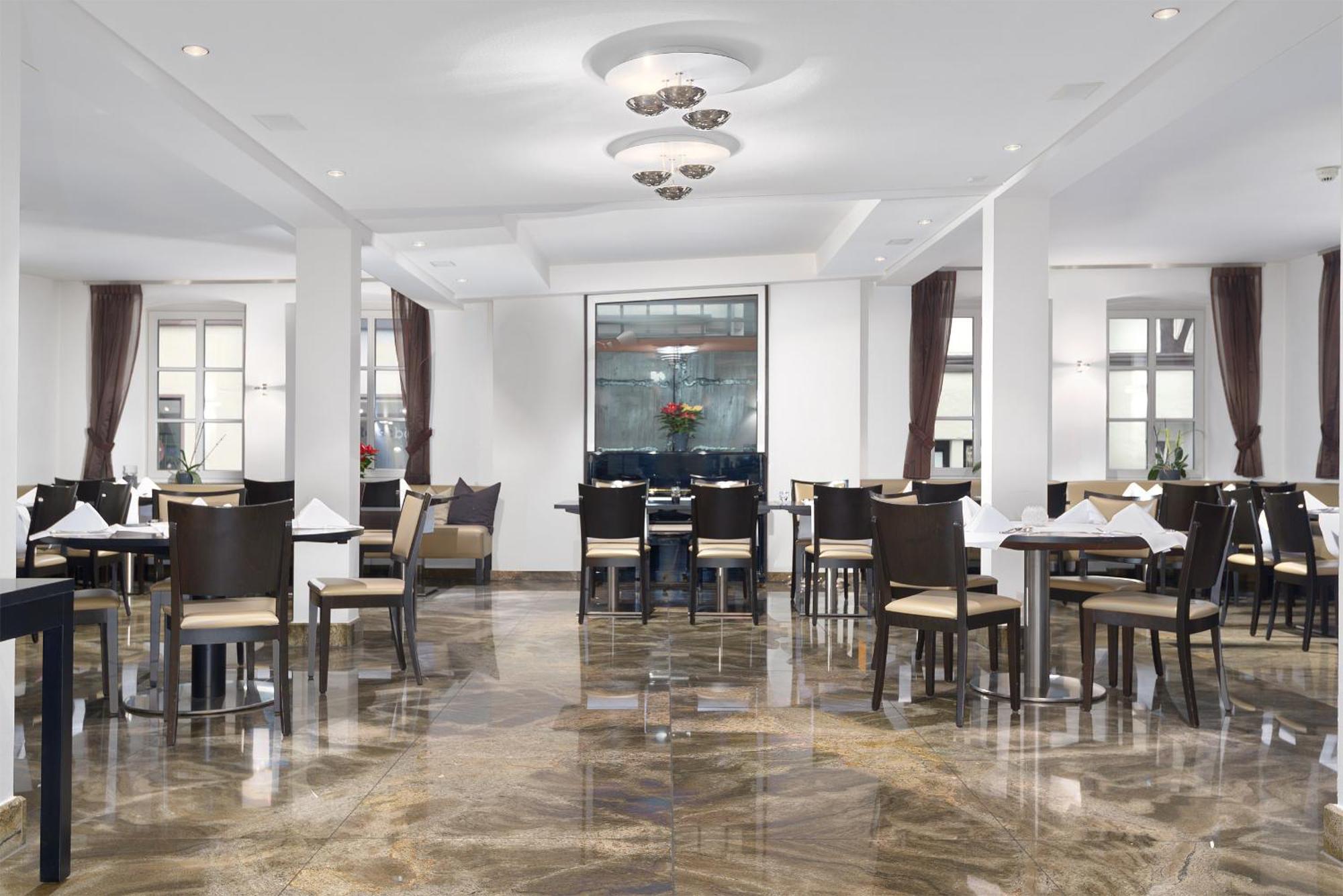 Trip Inn Kaiser Hotel & Restaurant Heidelberg-Schriesheim Esterno foto